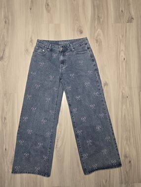 ​J FOR JUSTIFY Bow Embroidered Wide Leg Jeans – Size 9